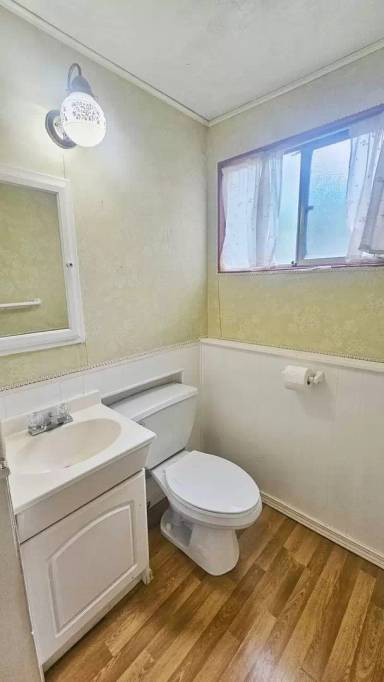 Main picture of 7405 125th Pl SE