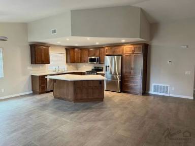Main picture of 610 Sunset Ct