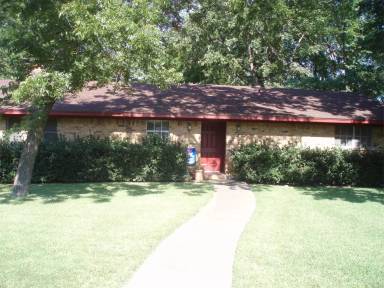 Main picture of 3029 Arapaho Rd