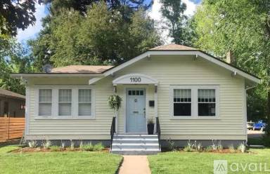 Main picture of 1100 W Magnolia St