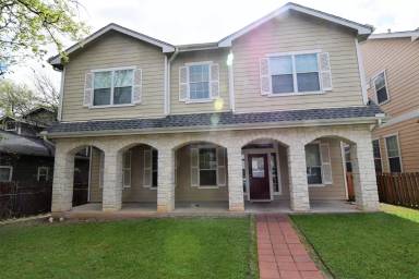 Main picture of 5403 Evans Ave