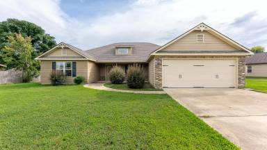 Main picture of 5 Silver Eagle Ct