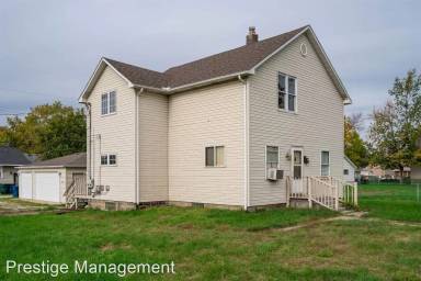 Main picture of 7050 Arizona Ave