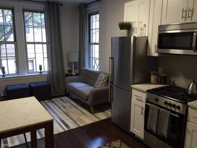 Main picture of 40 Clearway St
