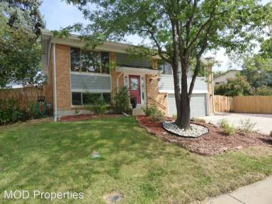 Main picture of 2970 S Rosemary St