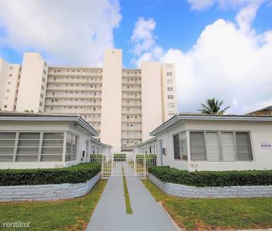 Main picture of 7821 Carlyle Ave