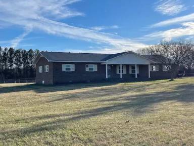 Main picture of 1131 Olin Loop