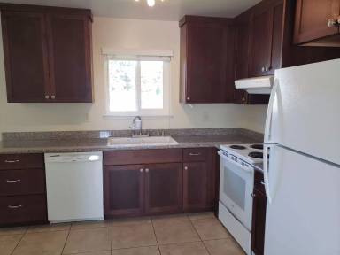 Main picture of 1546 Broadway