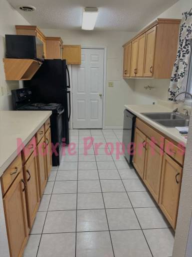 Main picture of 1135 Barksdale Ave