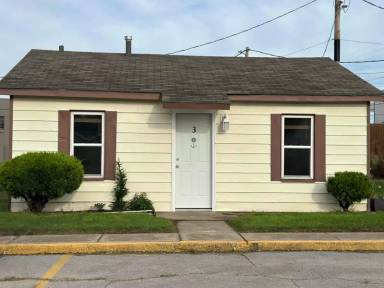 Main picture of 3 Pine Creek Cir