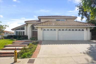 Main picture of 18599 Calle Vista Cir