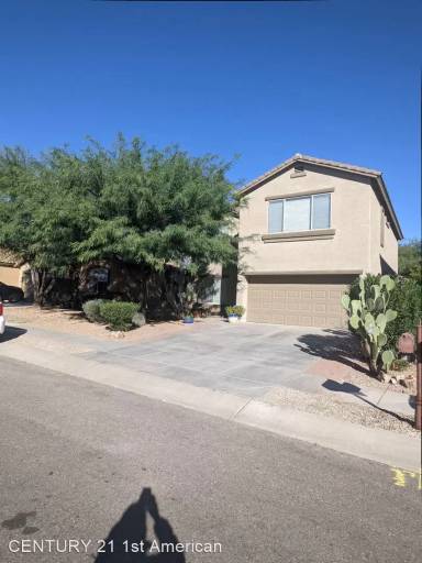 Main picture of 522 W Calle Franja Verde
