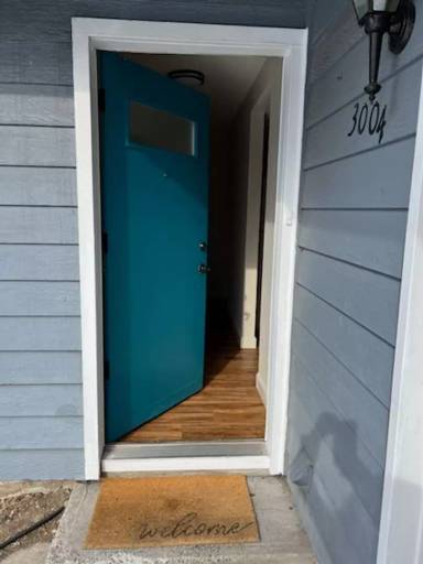 Main picture of 3004 NE Waller Dr