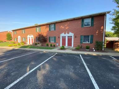 Main picture of 108 Edgewater Vlg
