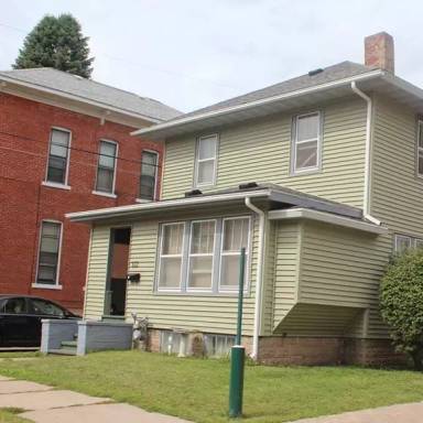 Main picture of 112 W 8th St