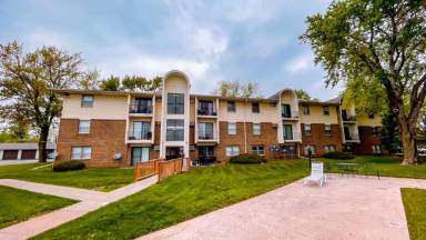 Main picture of 1002 SE Belmont Dr