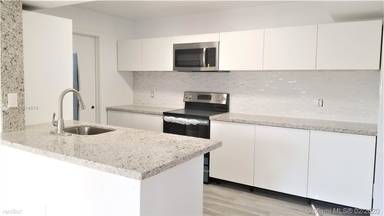 Main picture of 10360 SW 150th Ct