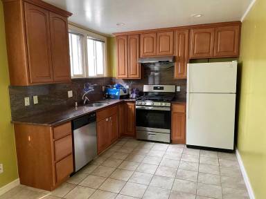 Main picture of 441 Monterey Blvd