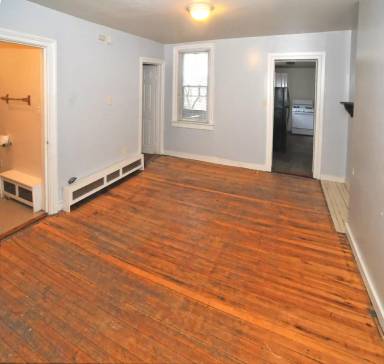 Main picture of 520 Yates St