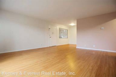 Main picture of 1534 S Delaware St