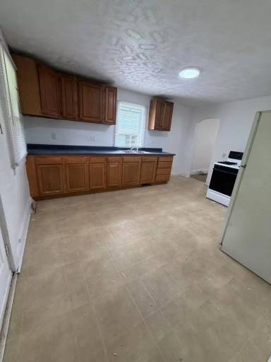 Main picture of 31 Maple St