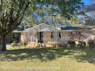 Main picture of 2379 Lancelot Pl