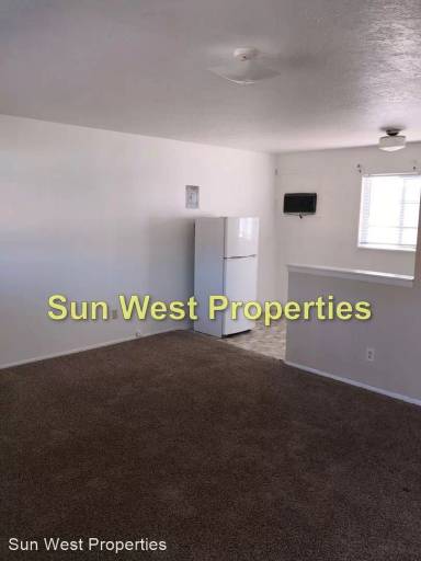 Main picture of 905 Walnut Dr