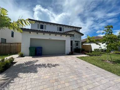 Main picture of 24030 SW 119th Pl