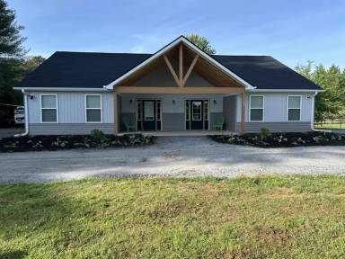 Main picture of 224 Cooley Cir