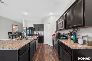 Main picture of 318 Dove Creek Ln