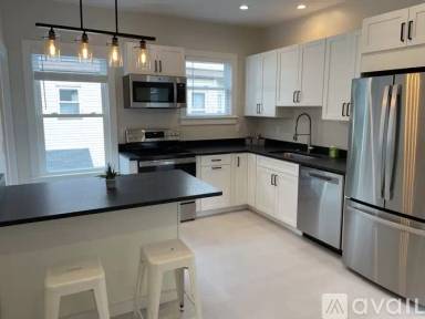Main picture of 941 Broadway