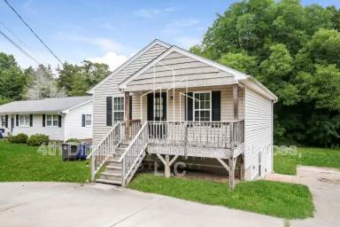 Main picture of 209 Turner St