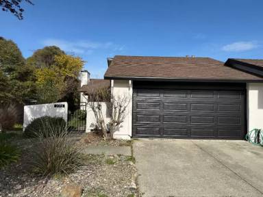 Main picture of 2016 Larchmont Cir
