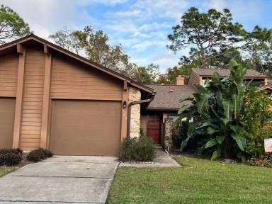 Main picture of 569 Albany Pl