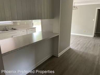 Main picture of 1216 Karen Rd