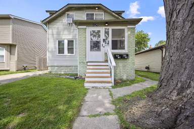 Main picture of 1029 E Granet Ave