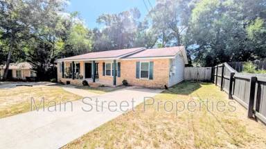 Main picture of 9648 Hollowbrook Dr