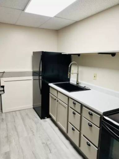 Main picture of 3906 Jackson Blvd