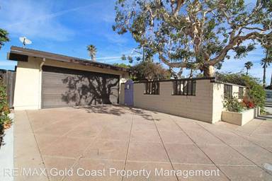 Main picture of 5121 Wavecrest Way
