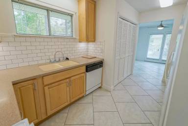 Main picture of 251 S Villas Ct