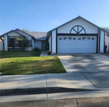 Main picture of 738 Trixis Ave