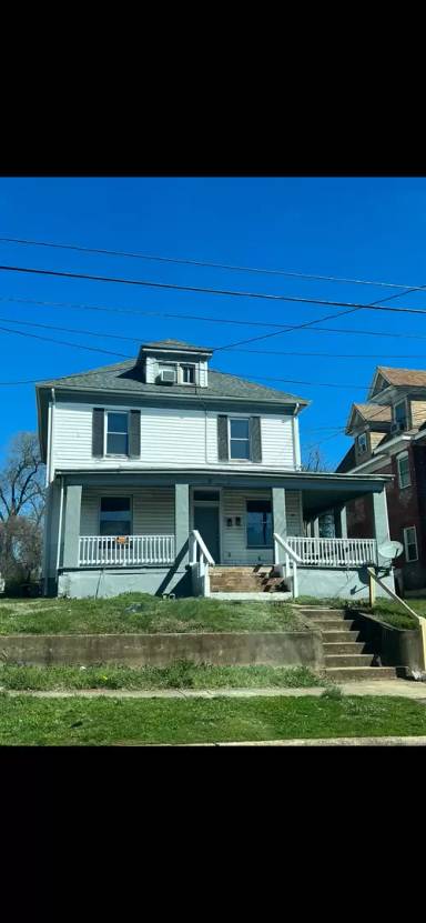 Main picture of 2125 Orange Ave NW
