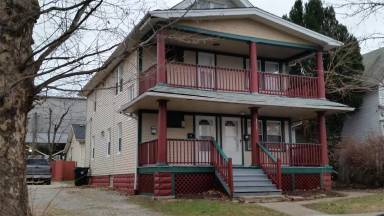 Main picture of 1427 W 54th St