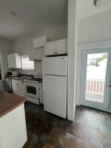 Main picture of 611 Fleming St