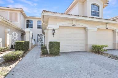 Main picture of 7068 Prosperity Cir
