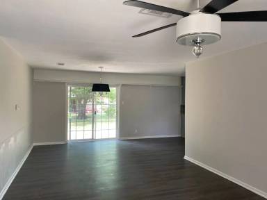 Main picture of 1807 S Center St