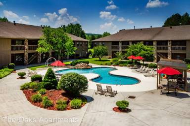 Main picture of The Oaks Apartments