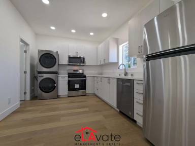 Main picture of 5768 Graves Ave