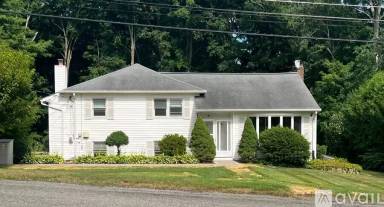 Main picture of 2368 Hawthorne Dr