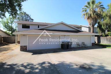 Main picture of 6122 Merrywood Dr